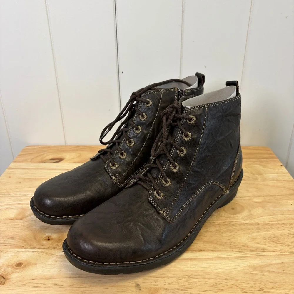Clarks Bendables Dark Academia Leather Ankle Boots Women Size 10M Hipster Chic